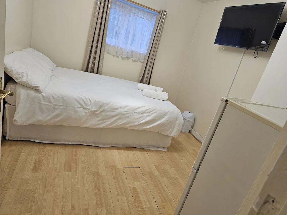 Photo - Bruce Rooms