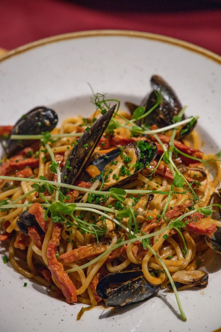 Photo - Renaissance Bordeaux Hotel