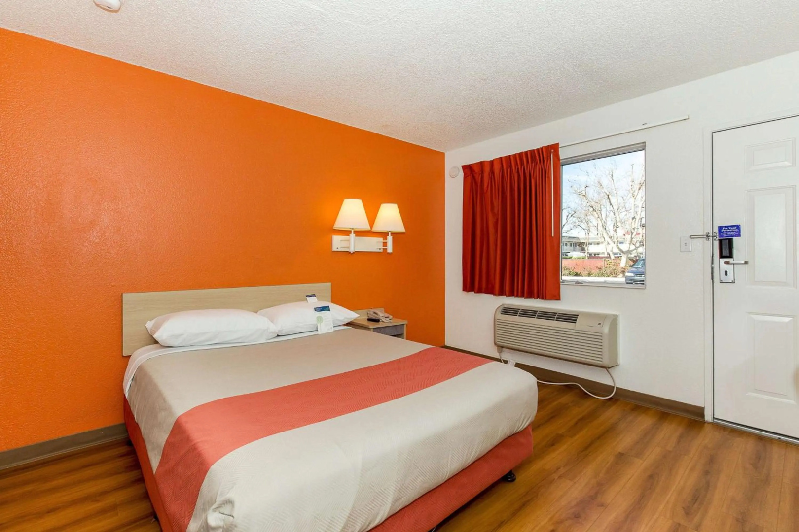 Foto - Motel 6 Hayward, CA – Silicon Valley Gateway
