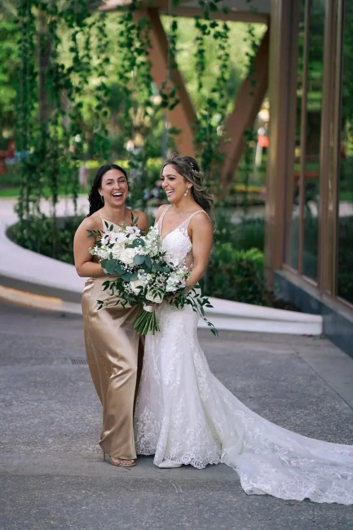 Photo - Walt Disney World Swan