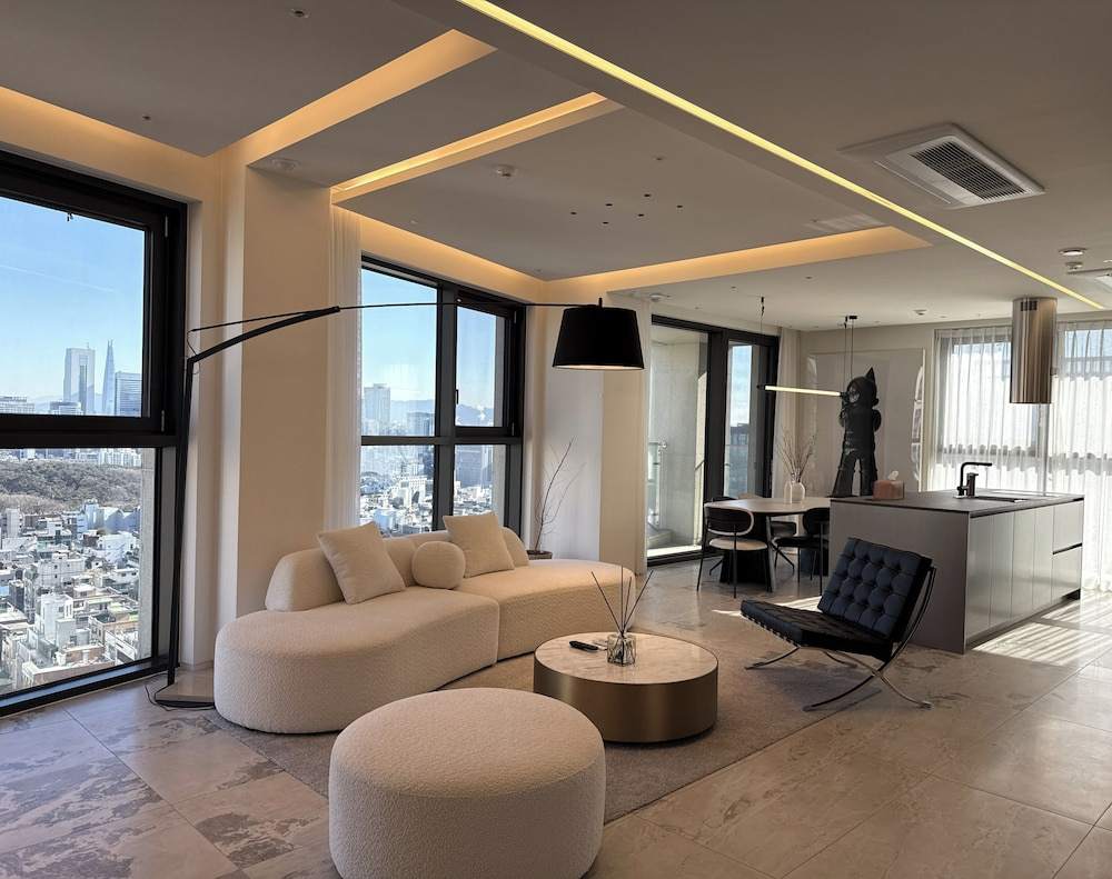 Photo - Caelum Black Gangnam Luxury Residence