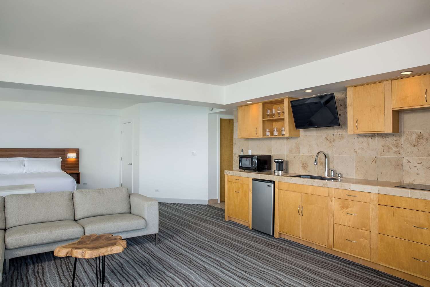 Photo - Grand Naniloa Hotel Hilo - a Doubletree by Hilton