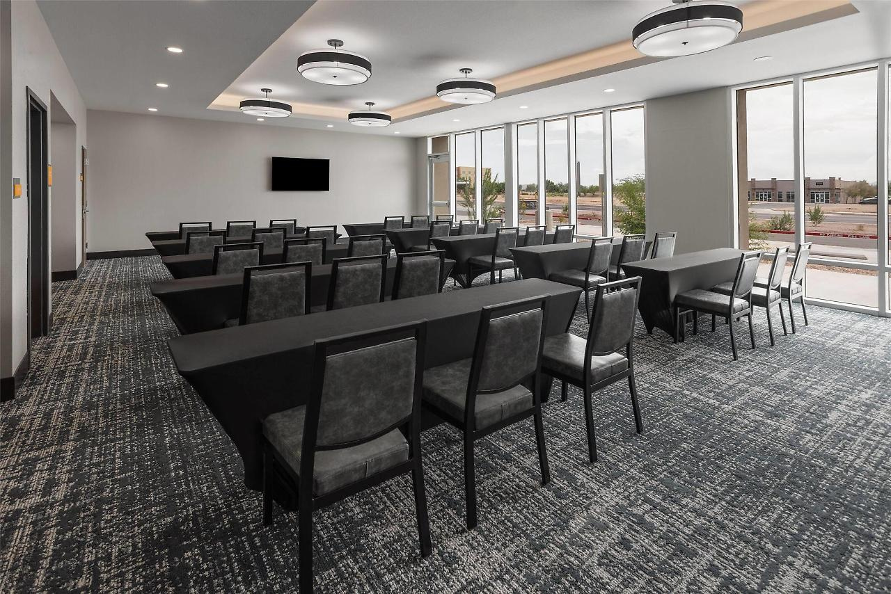 Photo - La Quinta Inn & Suites by Wyndham Phoenix West / Glendale