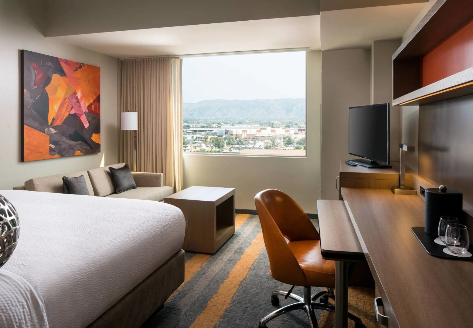Photo - Courtyard by Marriott Phoenix Downtown