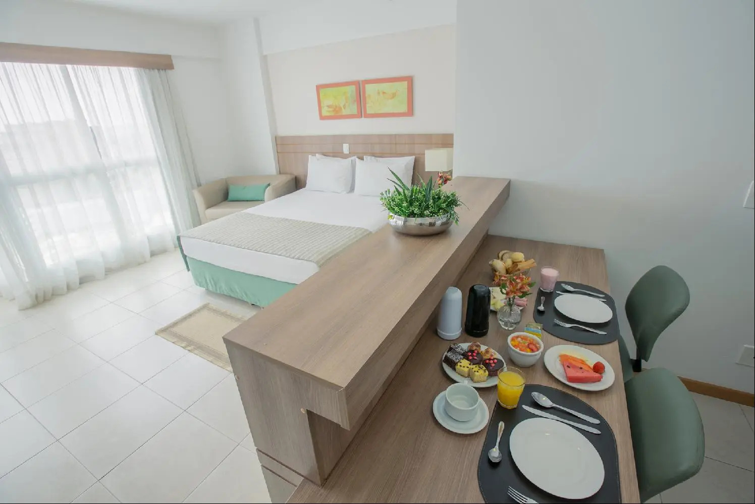 Photo - Saint Moritz Hplus Express