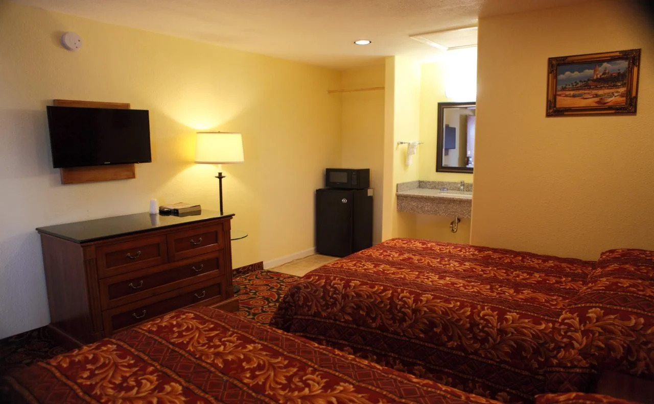 Photo - Bay Breeze Inn