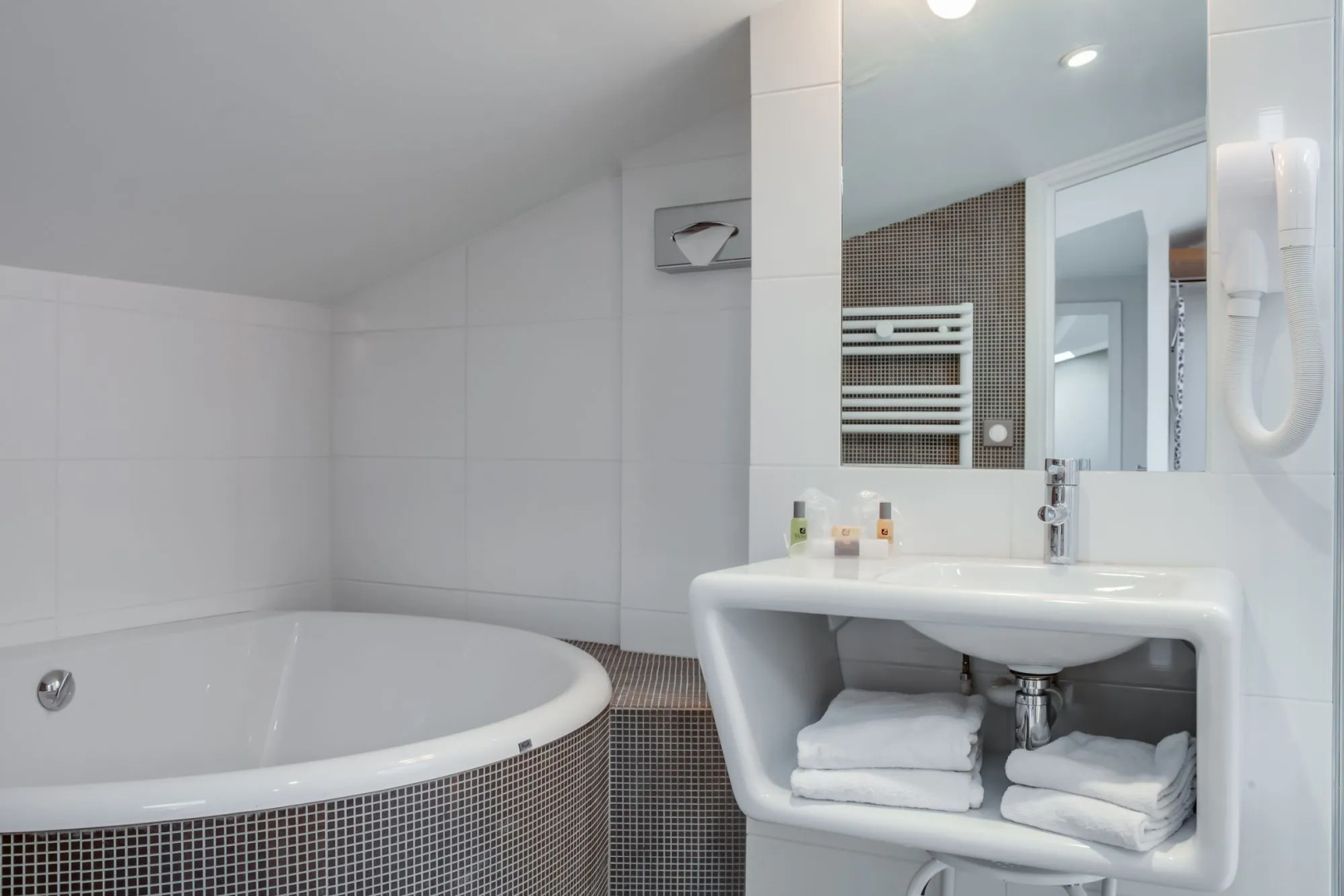Foto - The Originals Boutique Hotel Victoria Fontainebleau