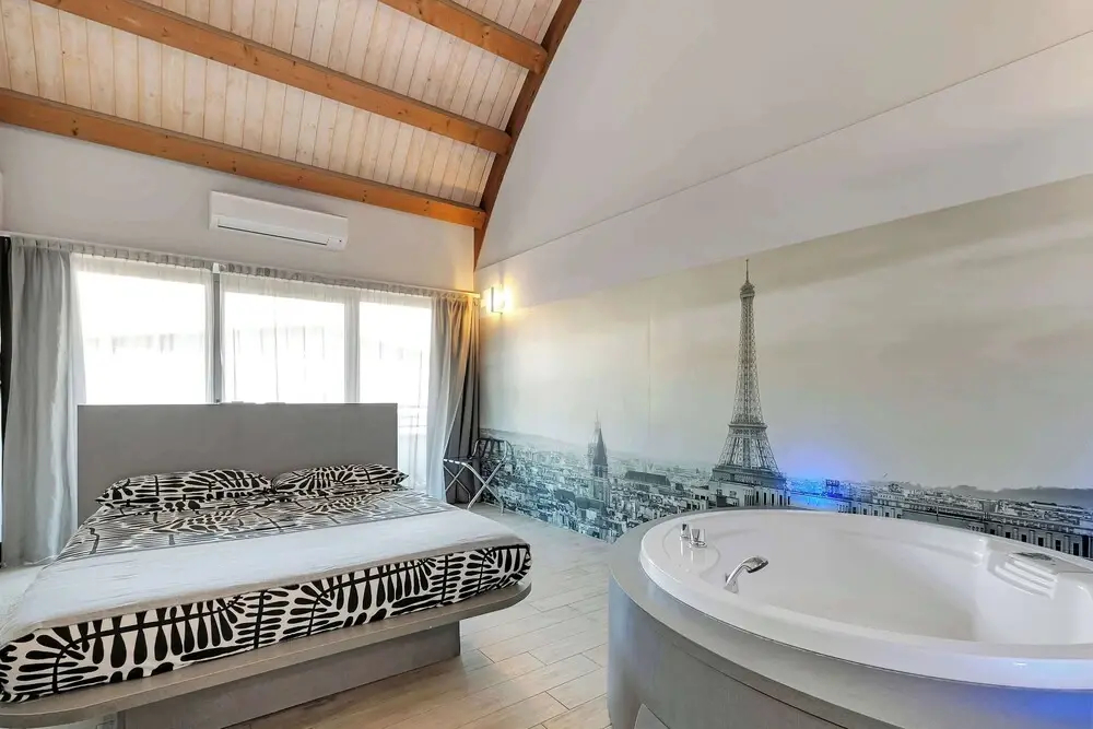 Photo - Suite A Tema