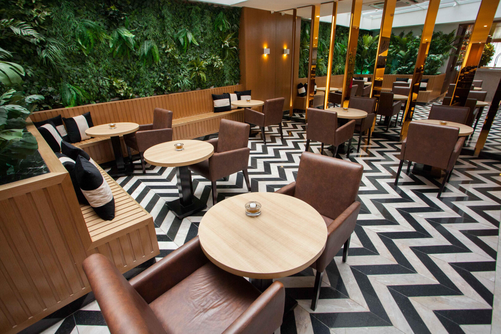 Photo - Royal Regency Palace Hotel