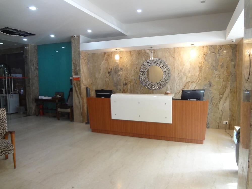 Photo - Royal Park Hotel