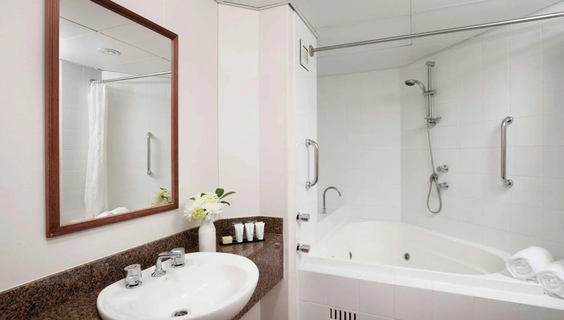 Photo - Rydges Bankstown