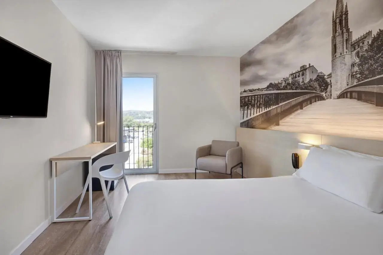 Photo - B&B Hotel Girona 3