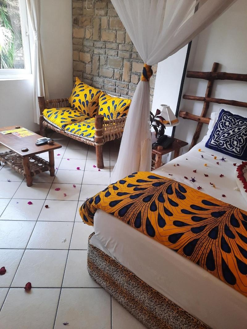 KAHAMA HOTEL MOMBASA