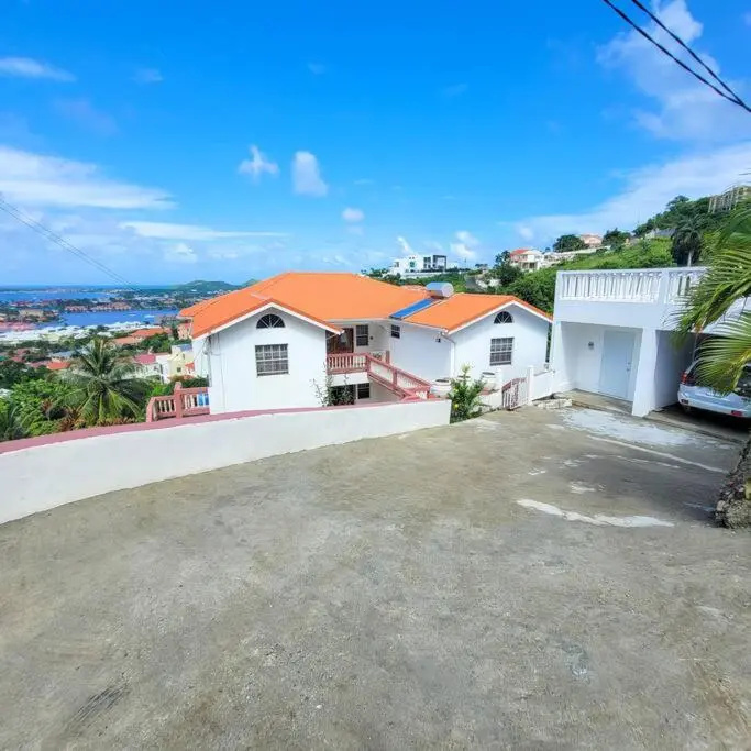 1 Bed Apt overlooking Rodney Bay