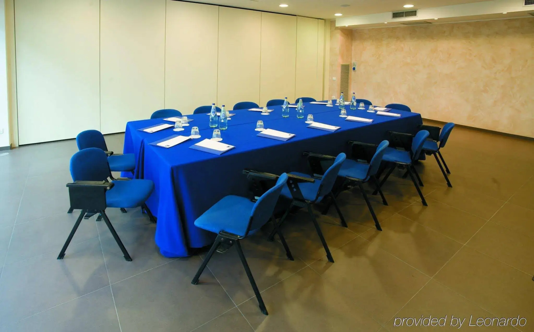 Photo - Hotel Cube