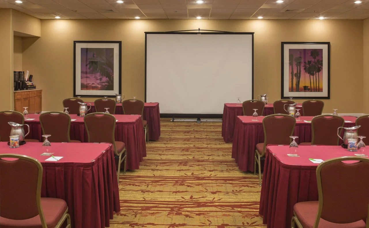 Photo - Courtyard by Marriott Orlando Lake Buena Vista at Vista Centre