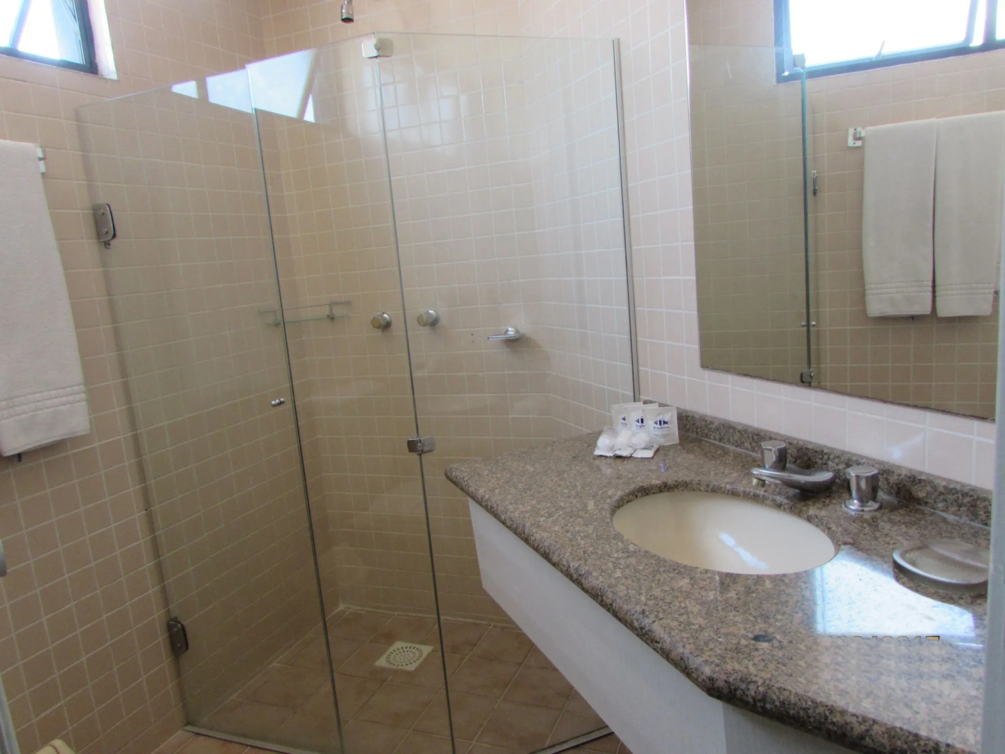 Foto - Ingleses Praia Hotel