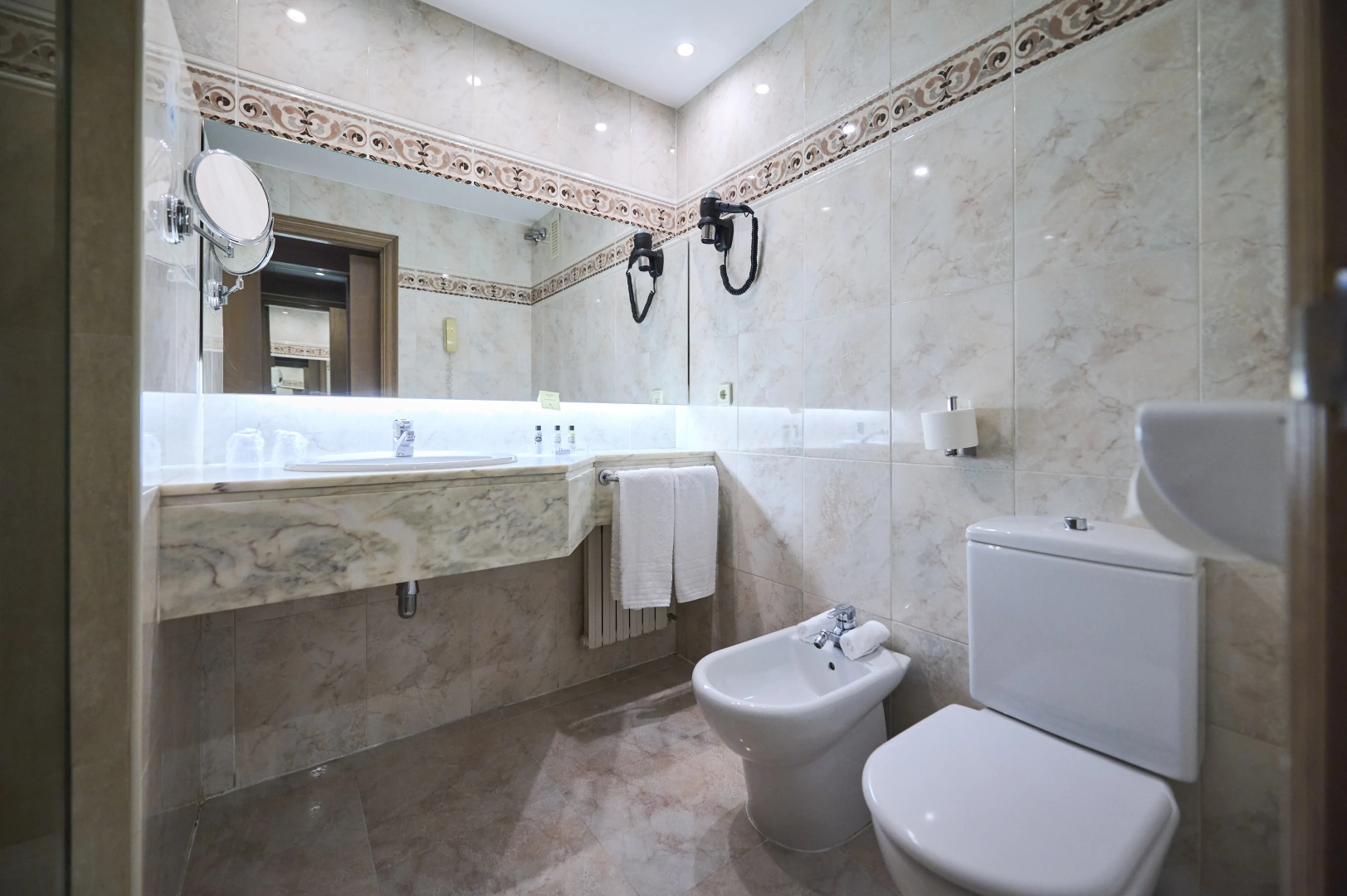 Photo - Hotel Albret