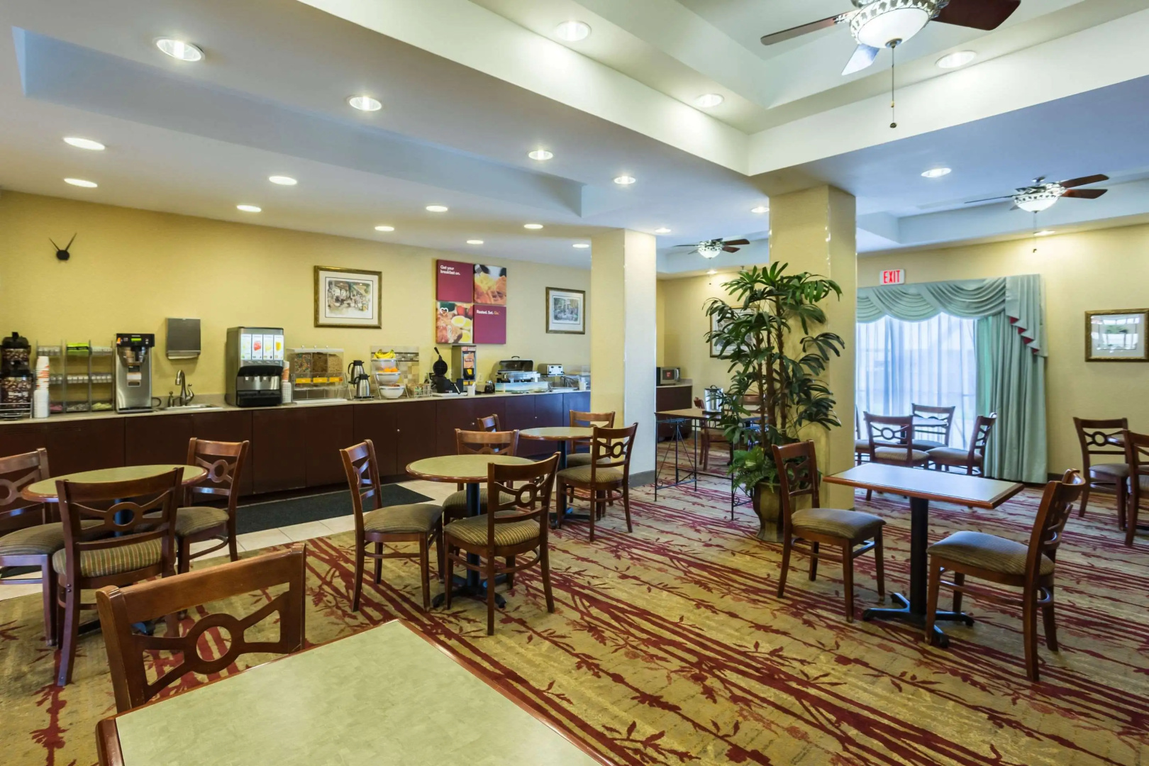 Photo - Comfort Suites New Orleans East