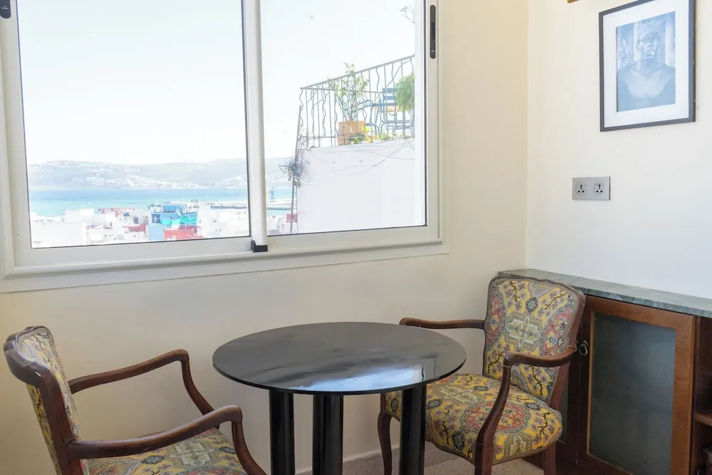 Absinthe Guest House