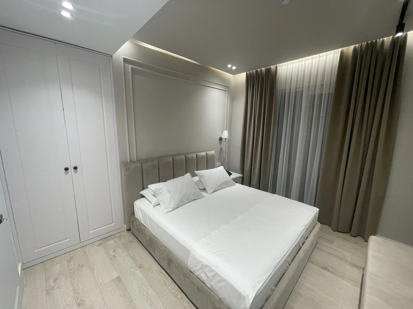 Photo - Seaside Hotel