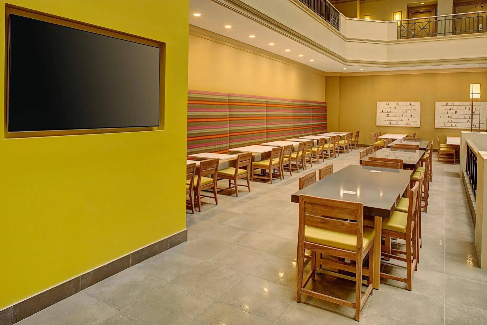 Photo - Embassy Suites by Hilton San Diego Bay Downtown