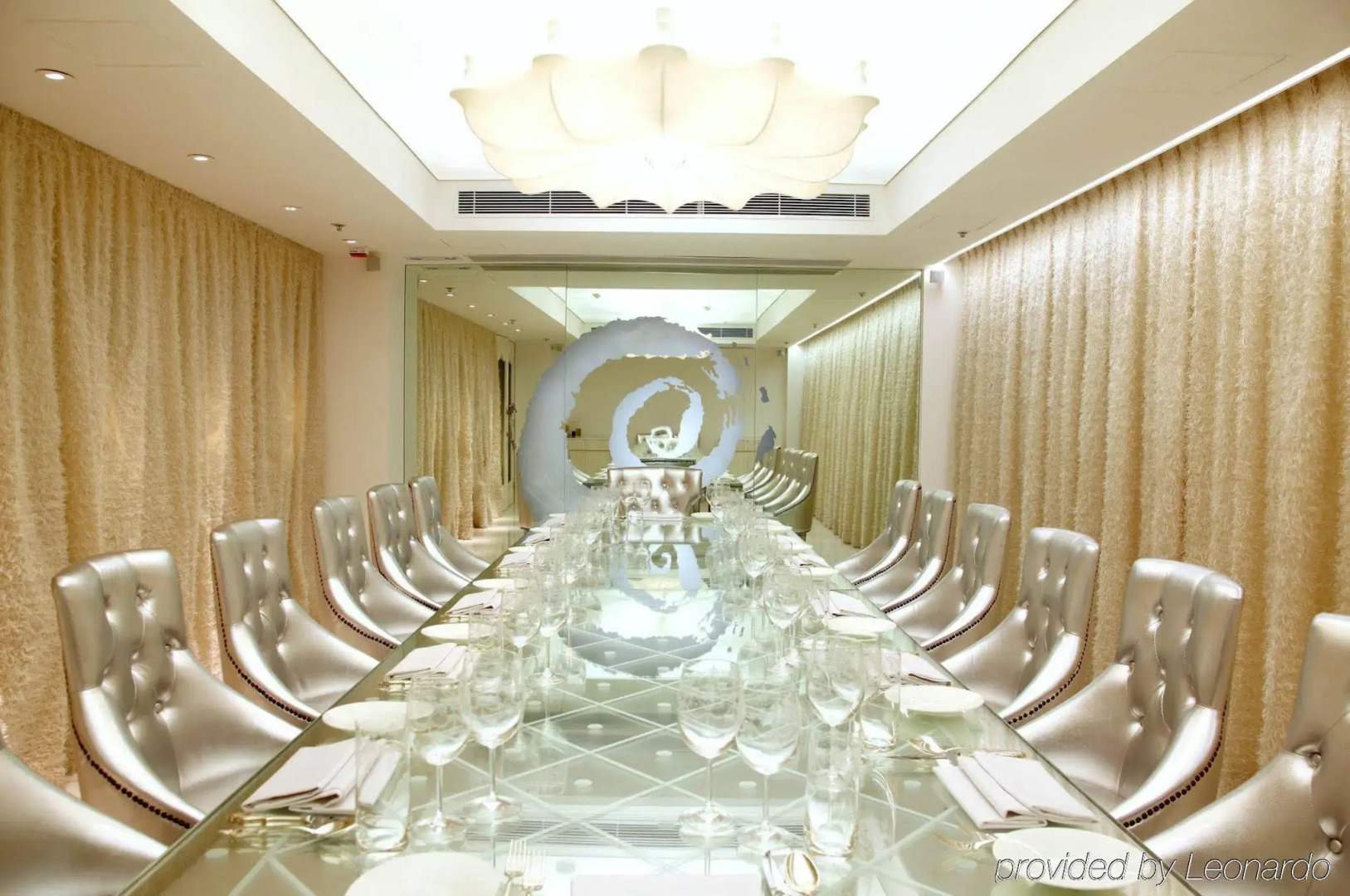 Foto - The Luxe Manor