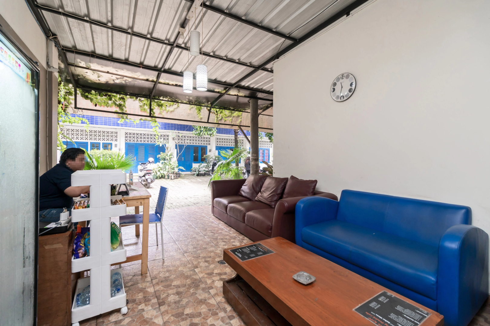 Foto - Urbanview Hotel Minongga Pondok Labu by RedDoorz