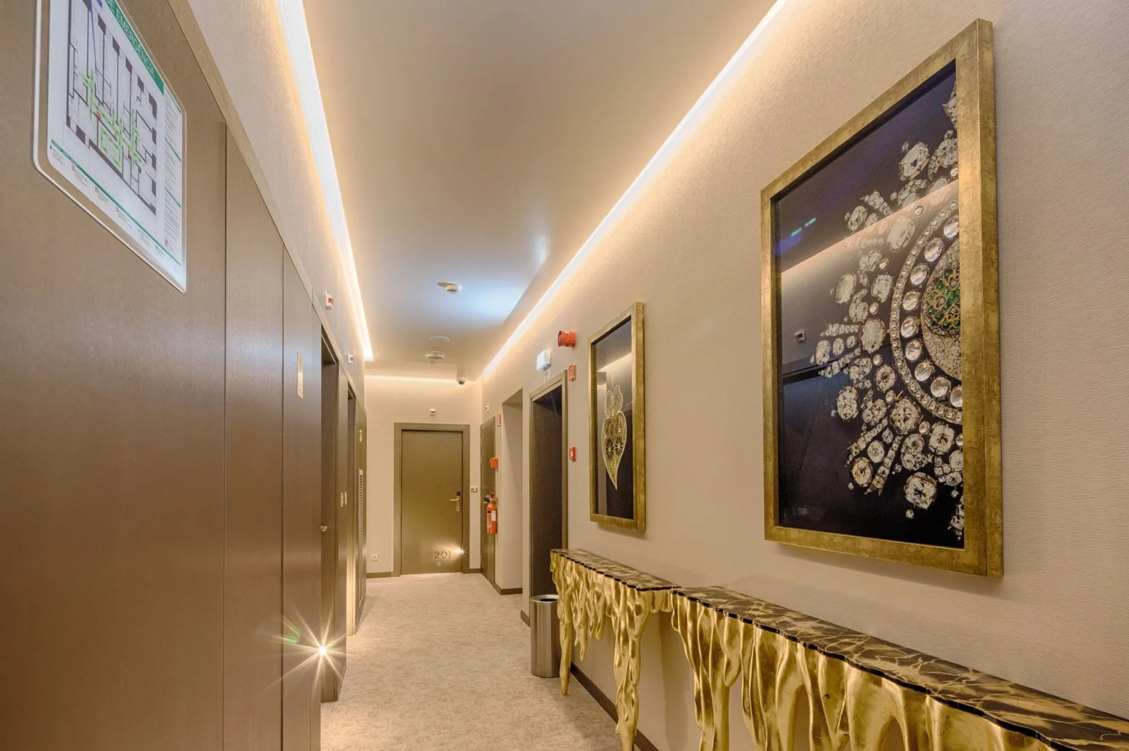 Photo - MeraPrime Gold Design Hotel