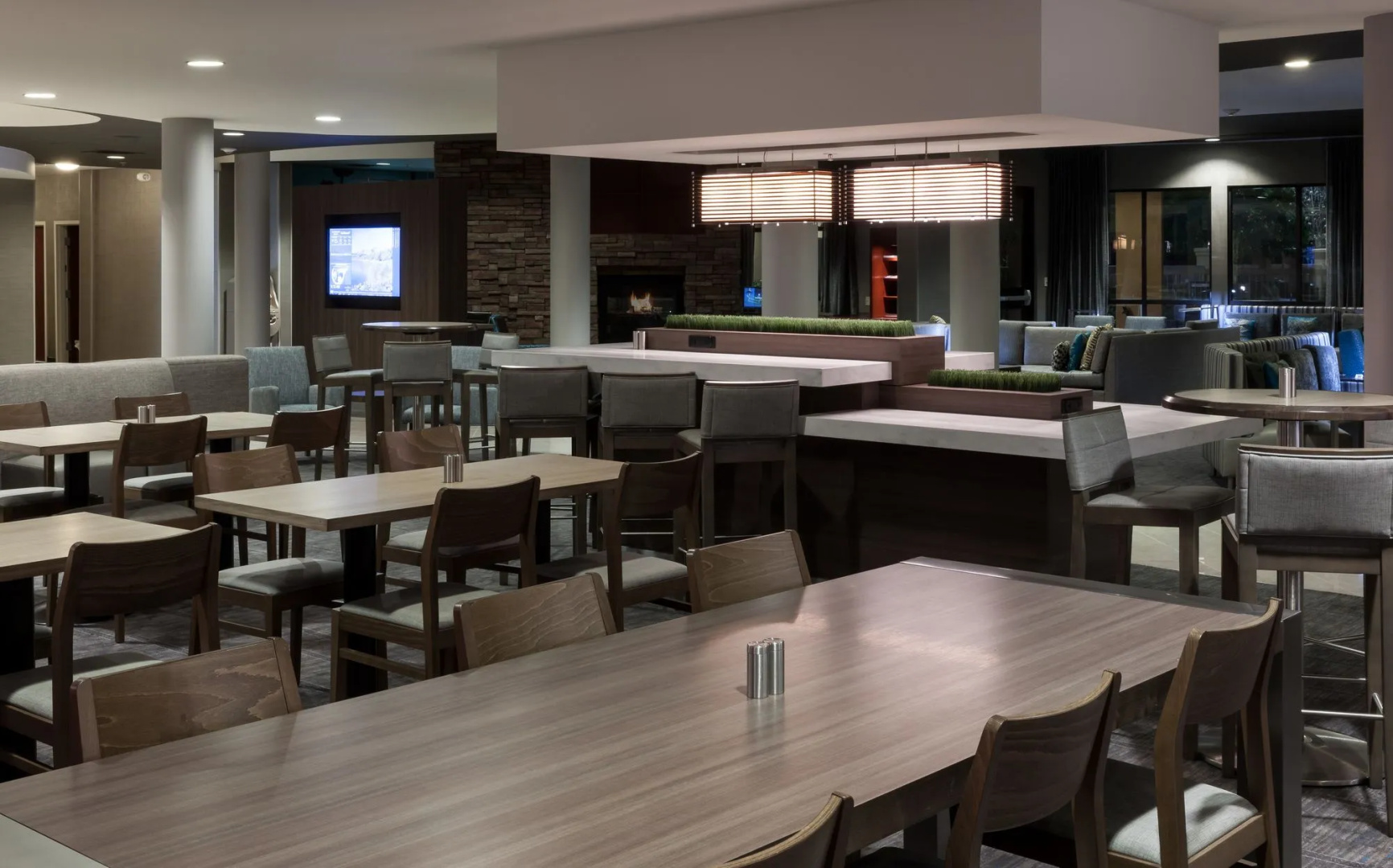 Foto - Courtyard by Marriott Santa Clarita Valencia