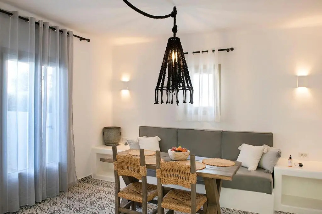 Photo - AVAL All Suite