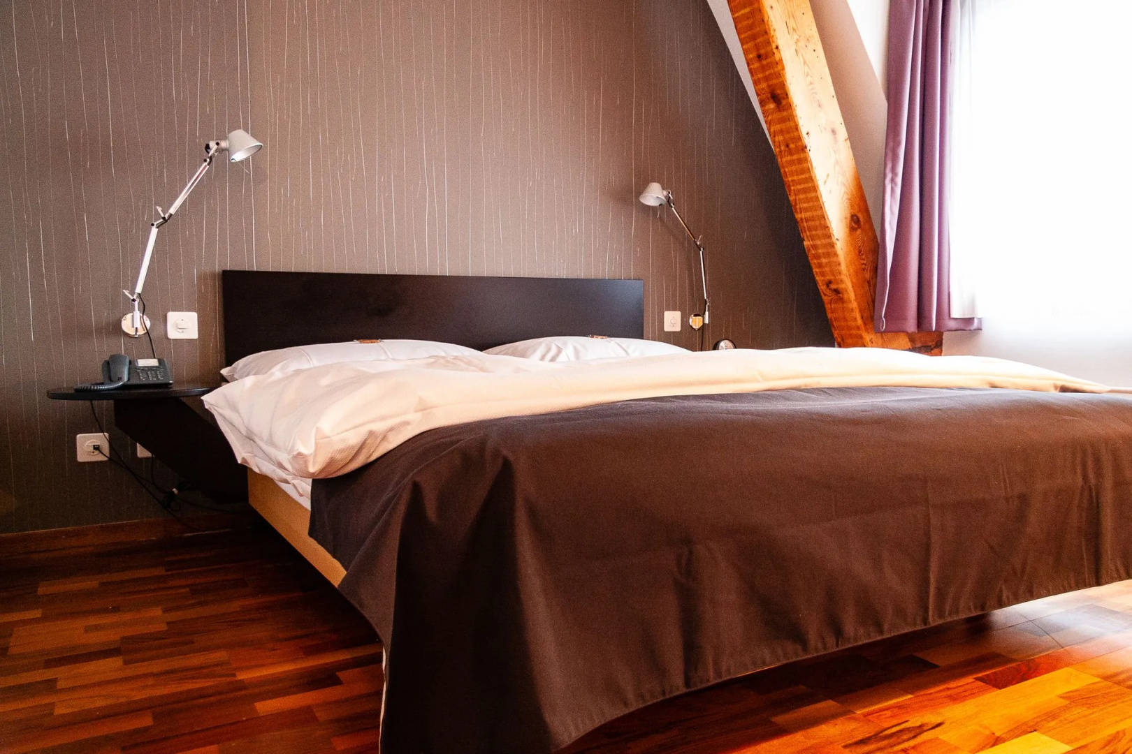 Photo - Royal Hotel