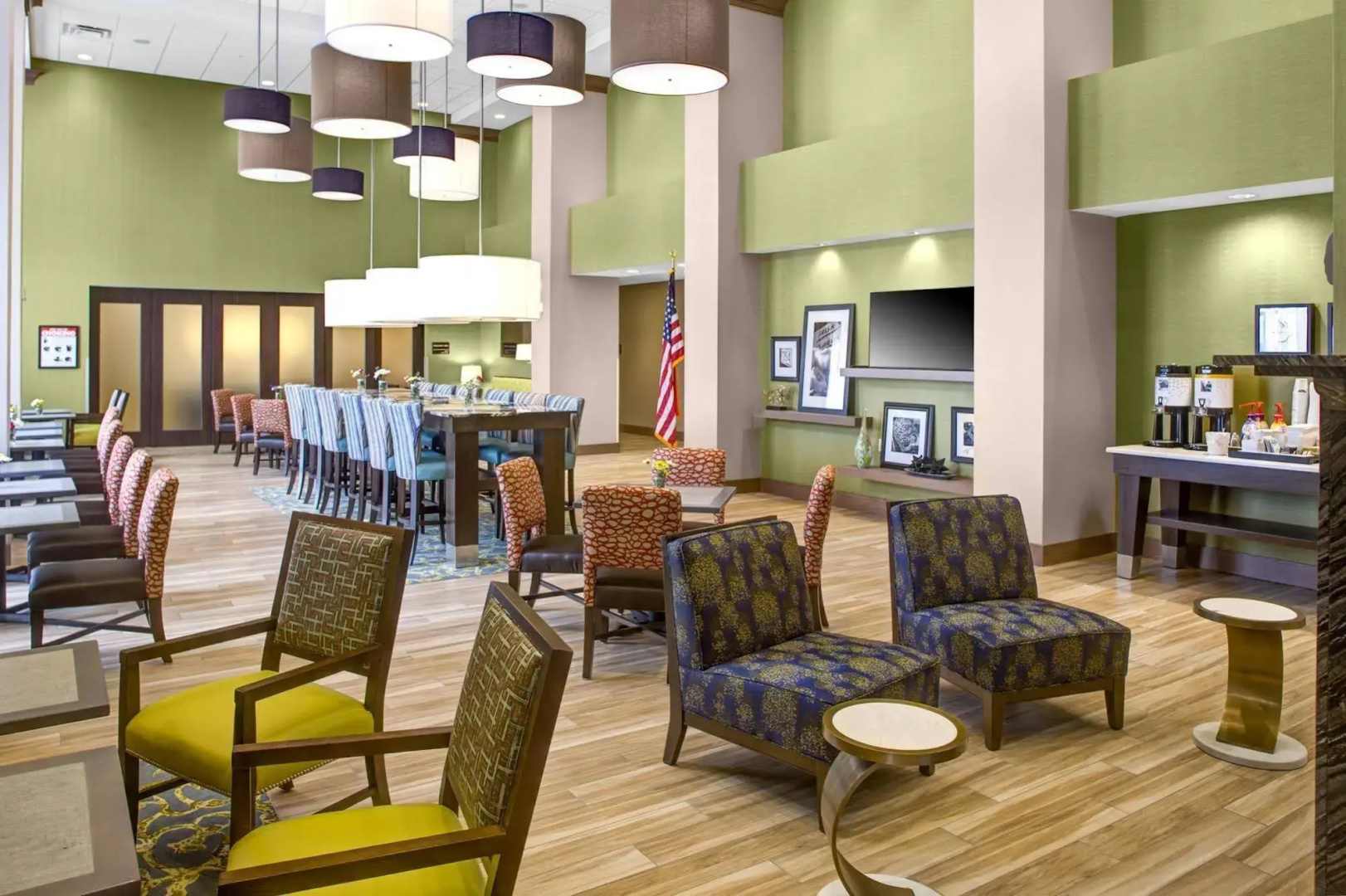 Photo - Hampton Inn & Suites Syracuse North Airport Area