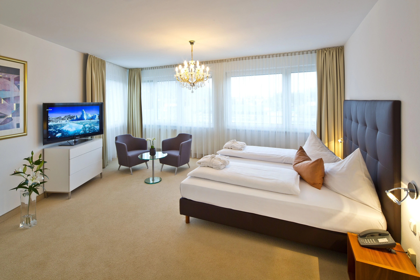 Photo - Penz Hotel West