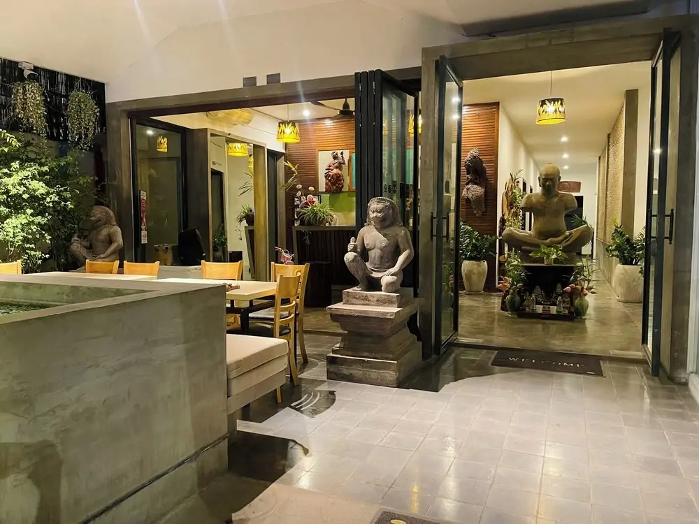 Photo - Chhouy Vathna Angkor Boutique