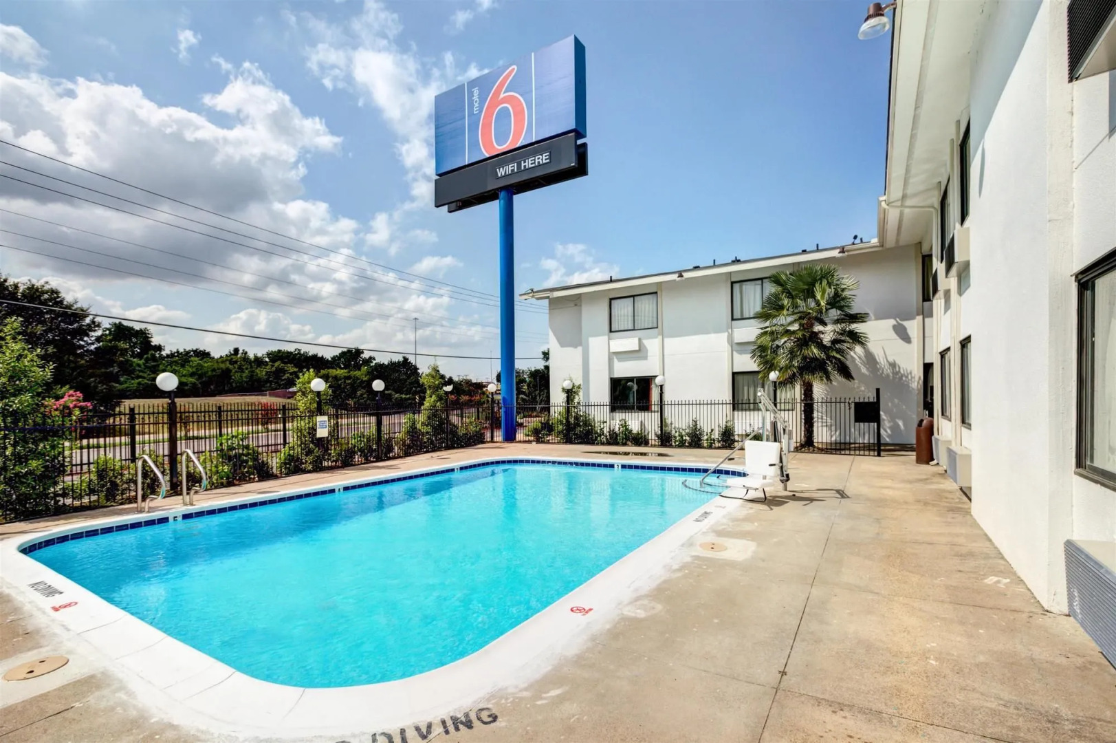 Photo - Motel 6-Dallas, TX - South