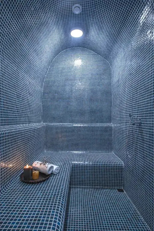 Photo - Heritage Hotel and Suites