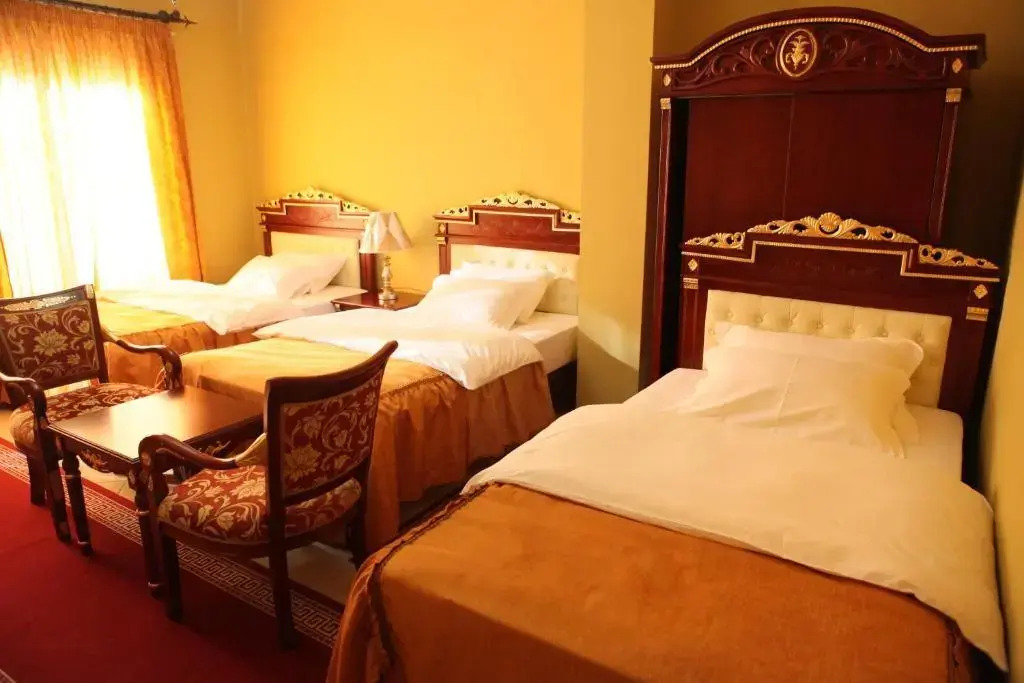 Photo - Dinasty Hotel