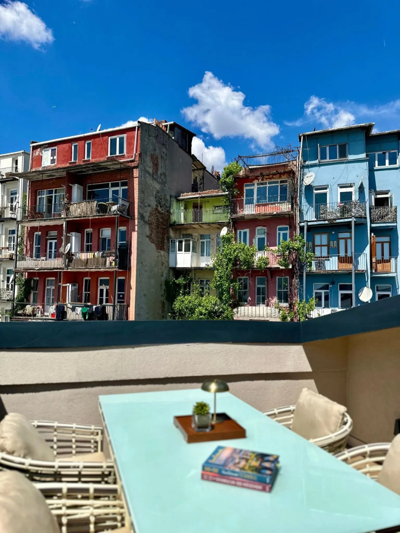 Photo - Weingart Suites Hotel