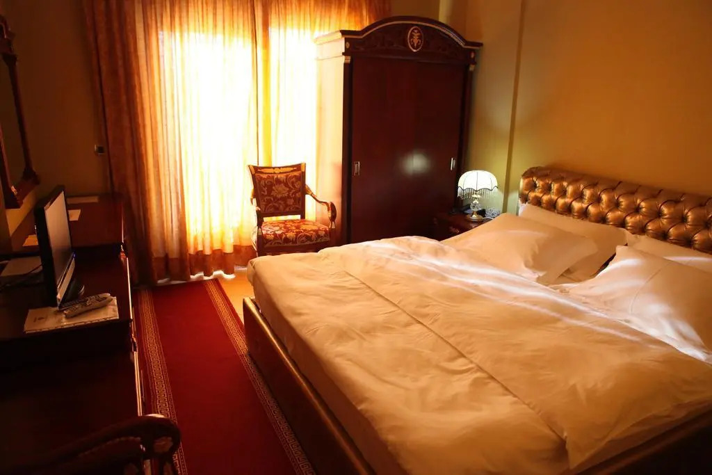 Photo - Dinasty Hotel