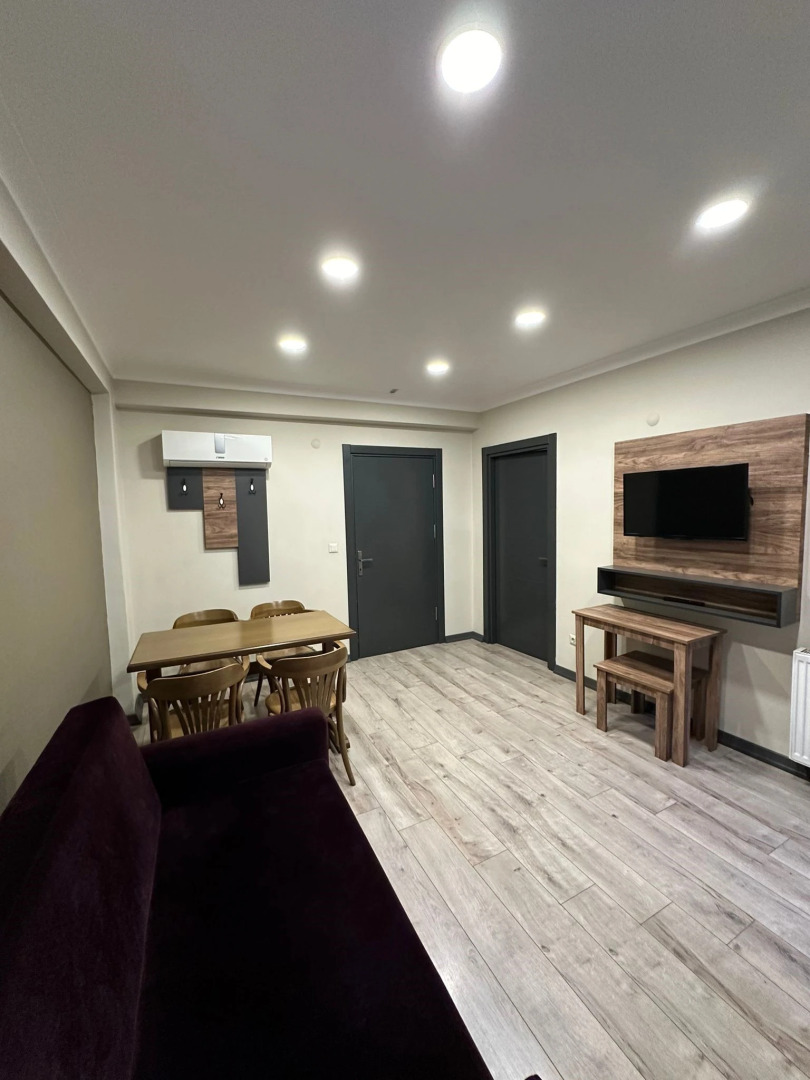 Photo - Corner Suite