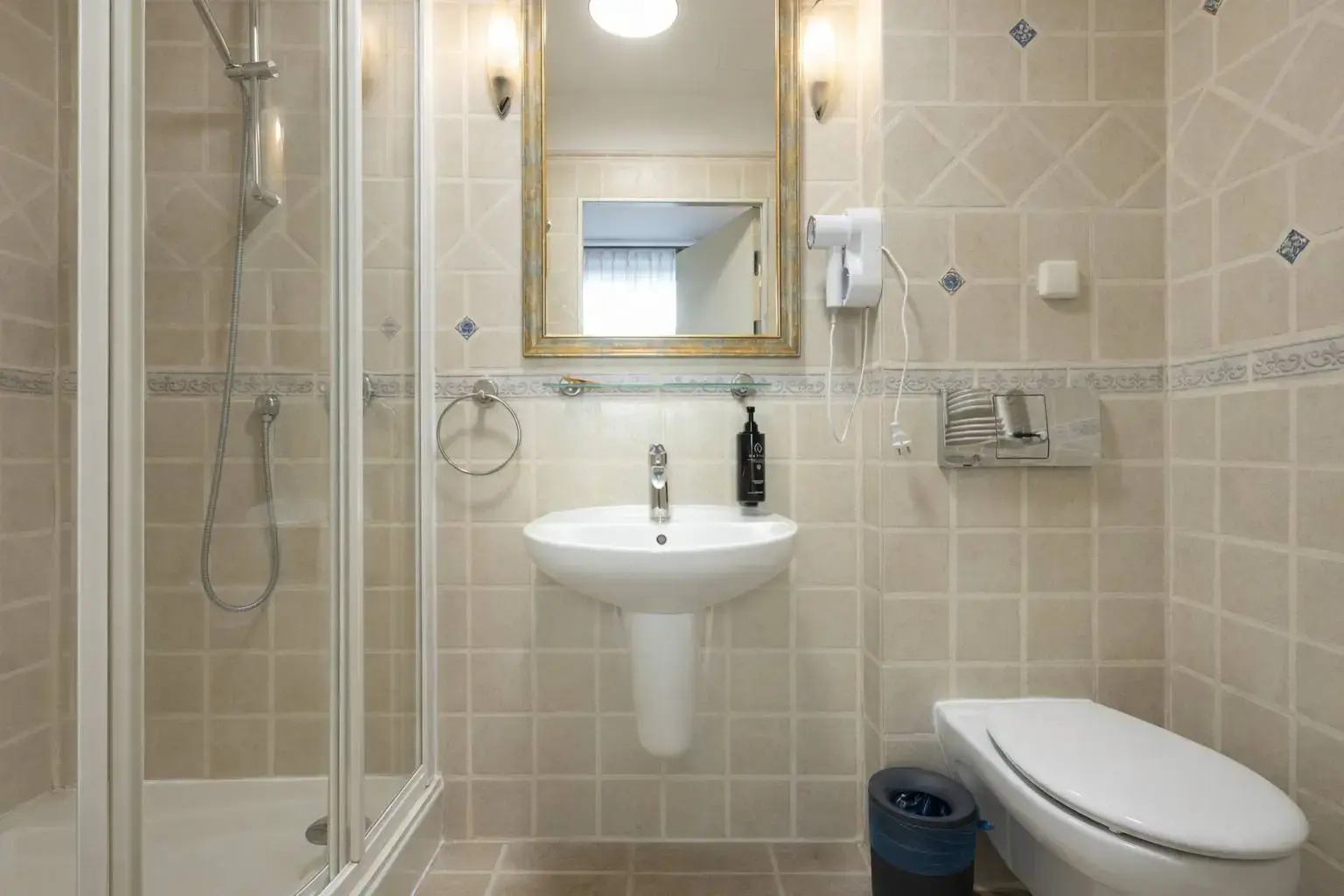 Photo - ROYAL ROOMS by WOW HOMES