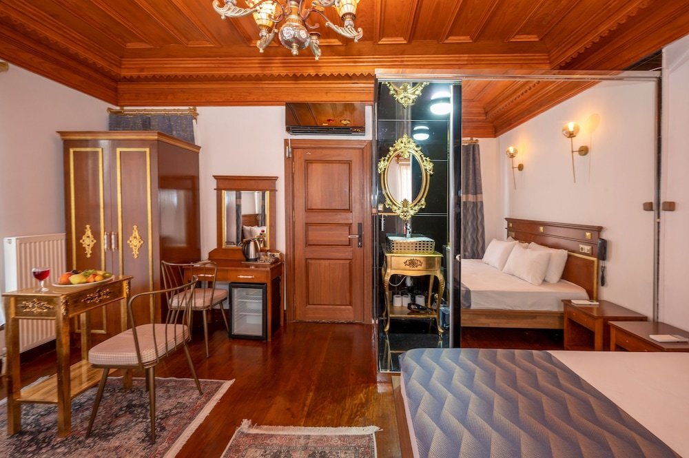 Foto - Valeria Antique 1892