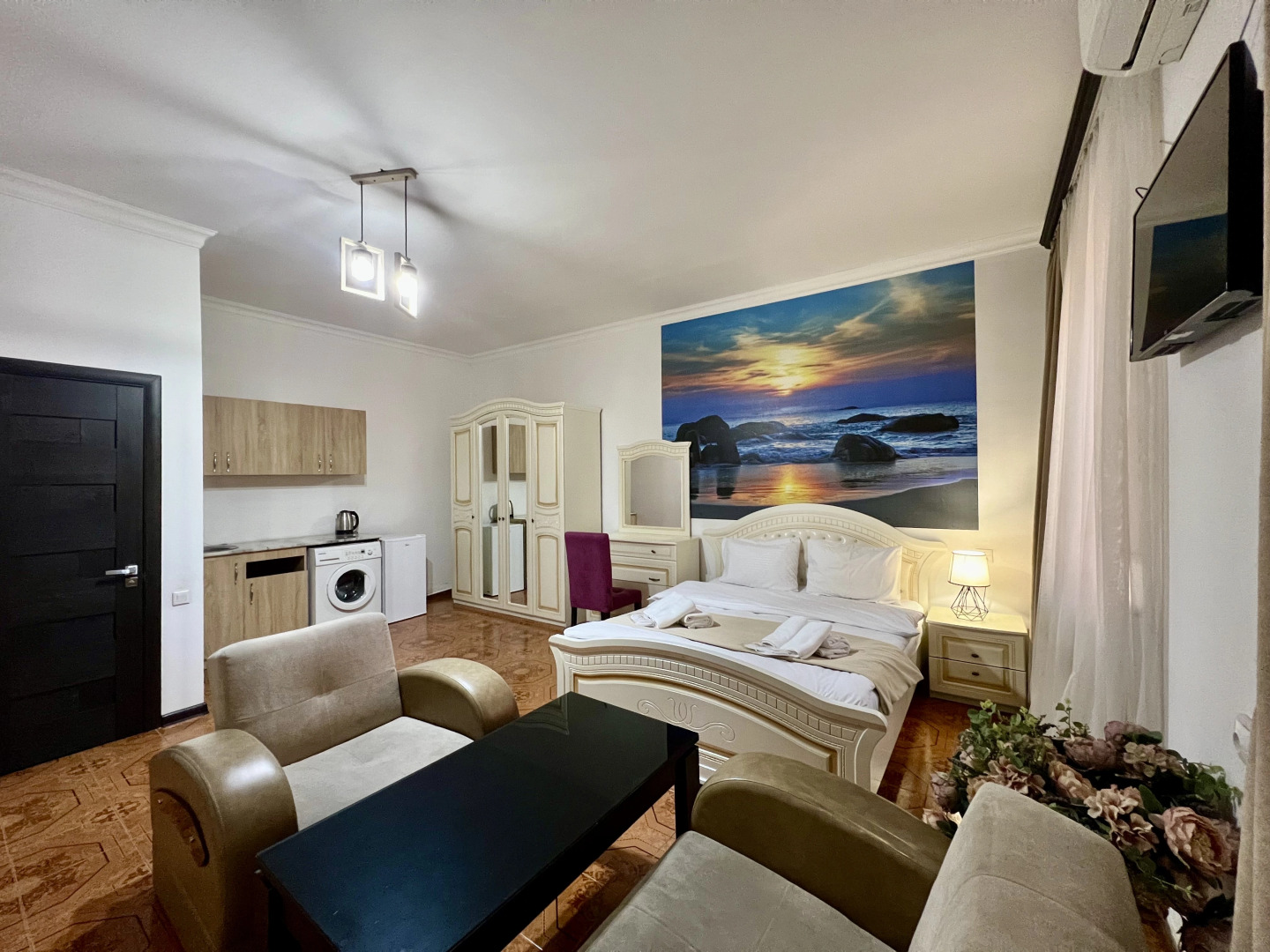 Photo - Family Hotel