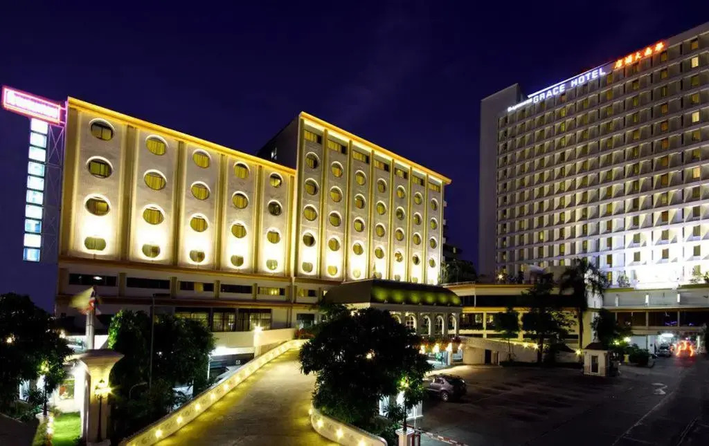 Photo - Graceland Bangkok by Grace Hotel - SHA Extra Plus