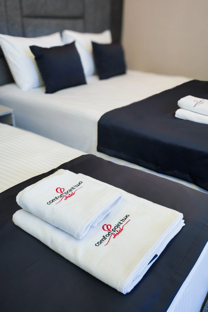 Photo - Comfort Point Two Hotel