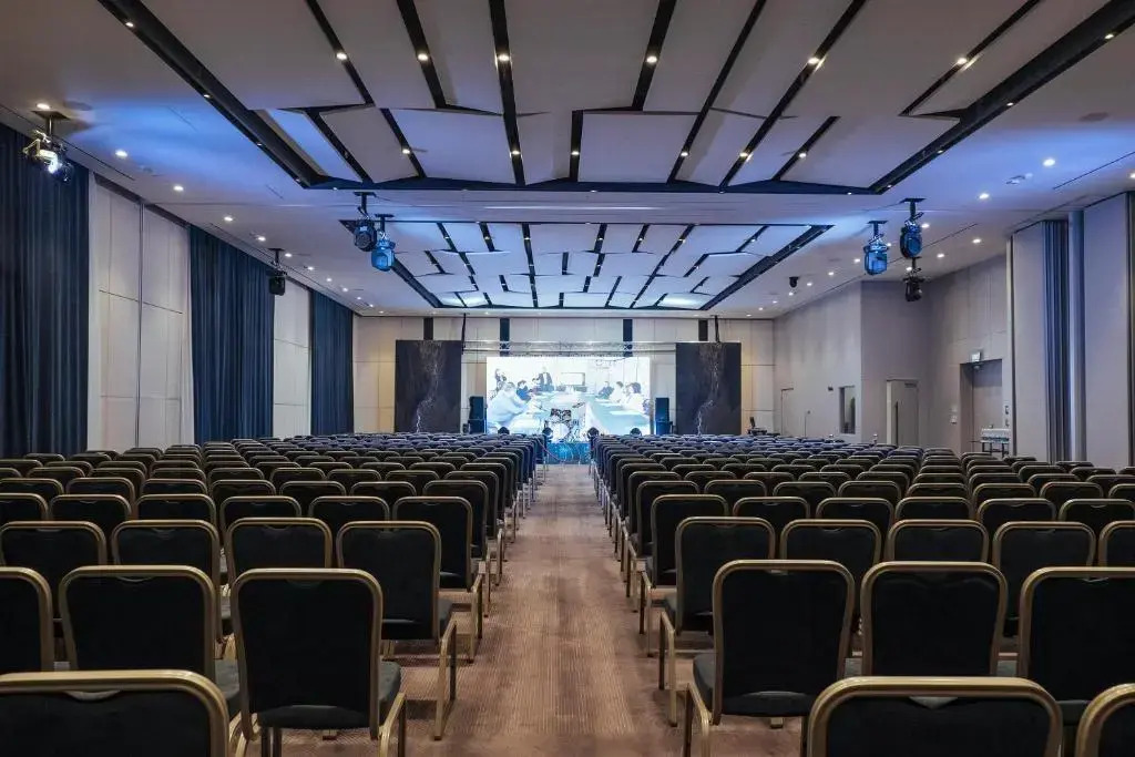 Foto - Novotel Bishkek City Center
