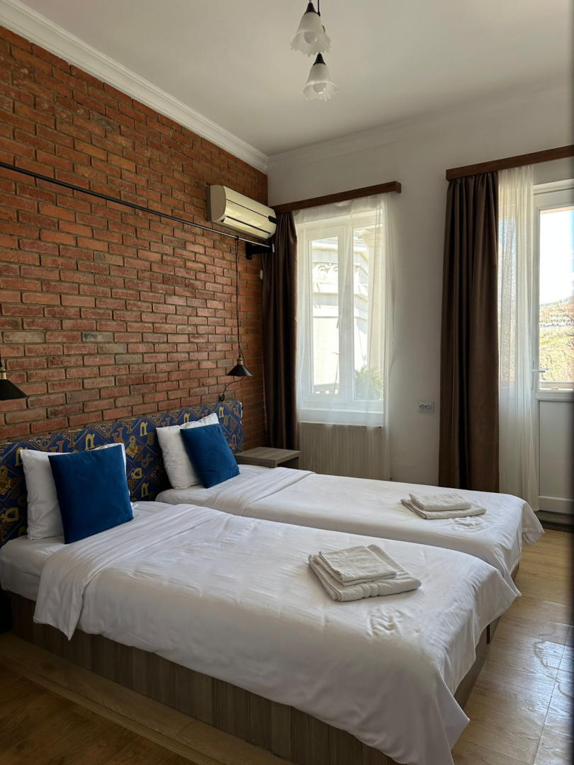 Foto - Tbil Inn Hotel