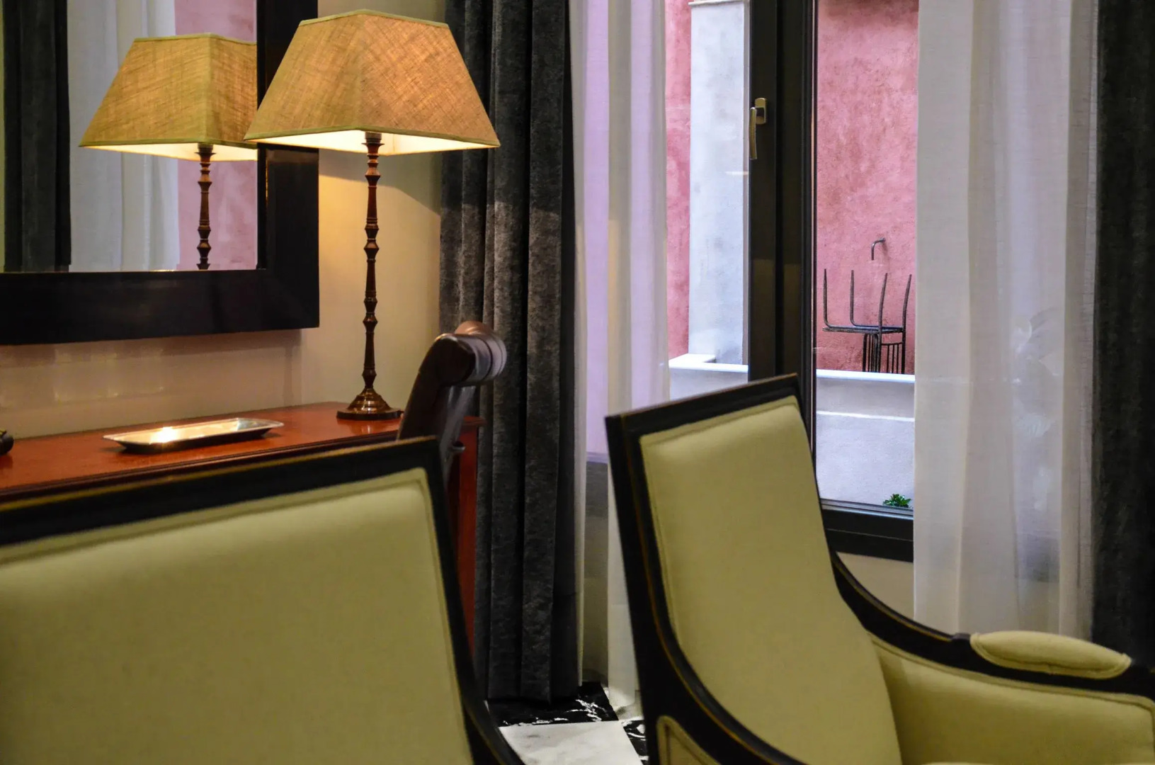 Foto - Aguilas5 SevillaSuites