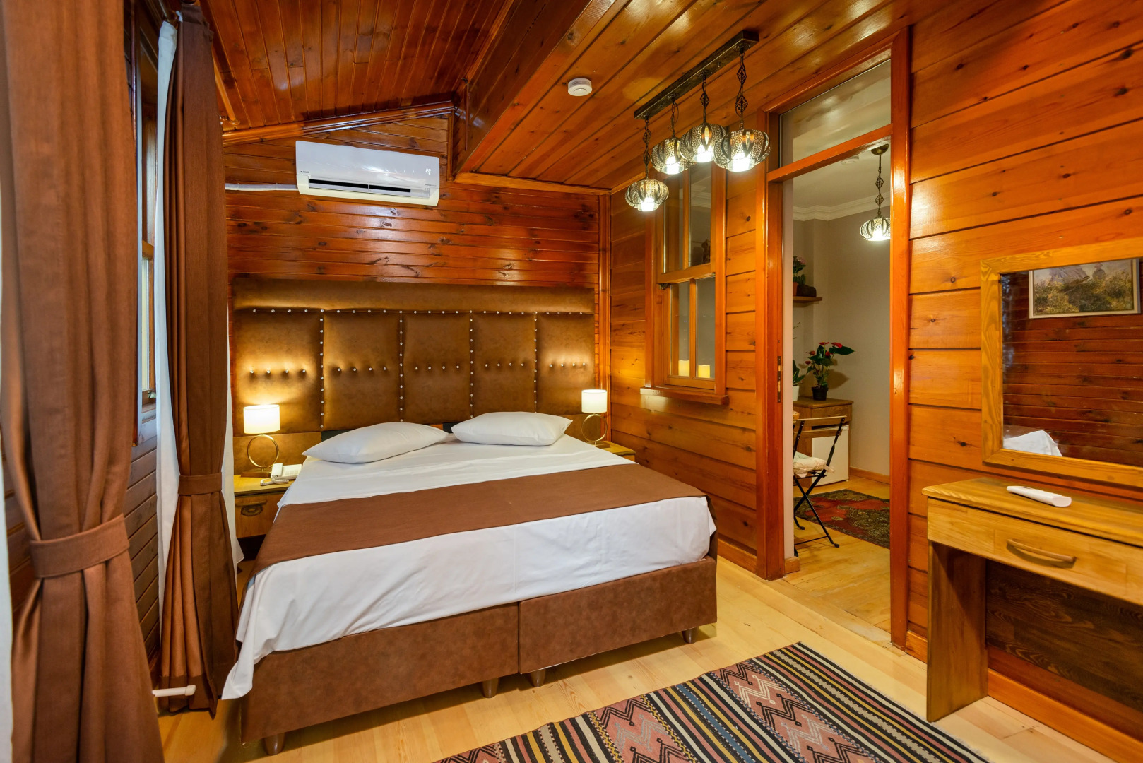 Photo - Wonder Wood Hotel